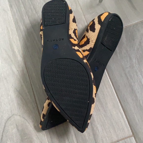 Animal print Rothy’s size 6.5 - Picture 2 of 5